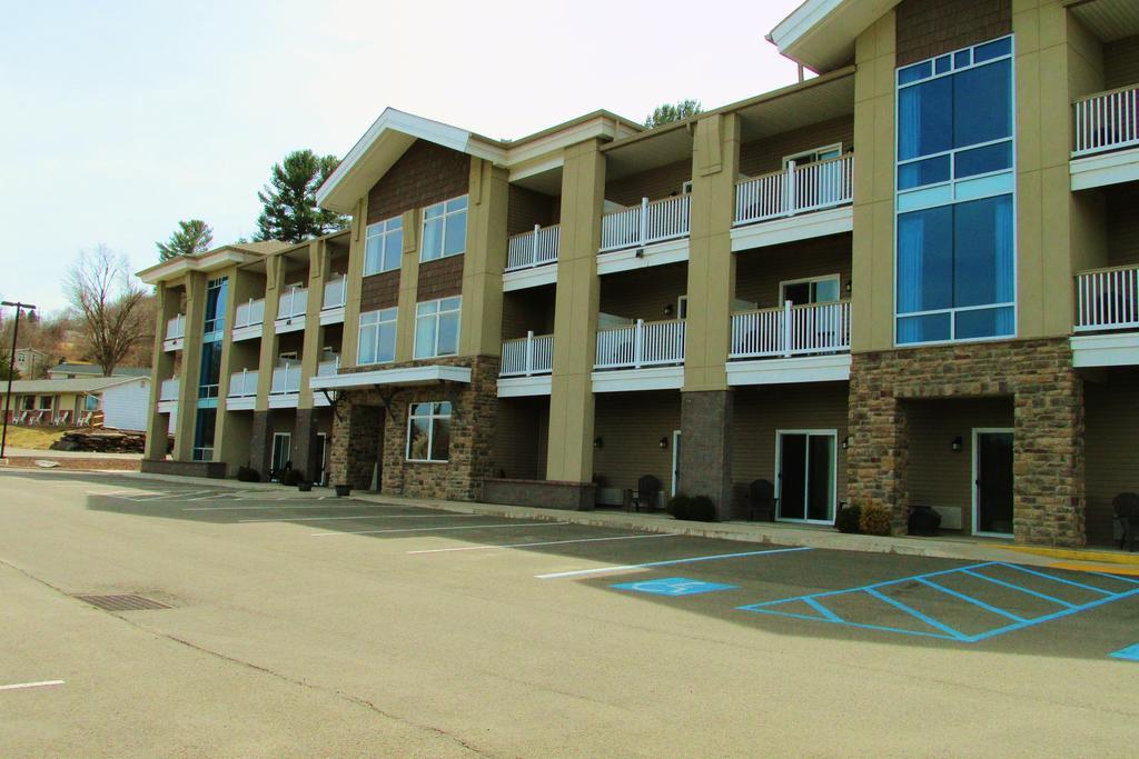 Crystal Springs Inn And Suites Towanda Экстерьер фото