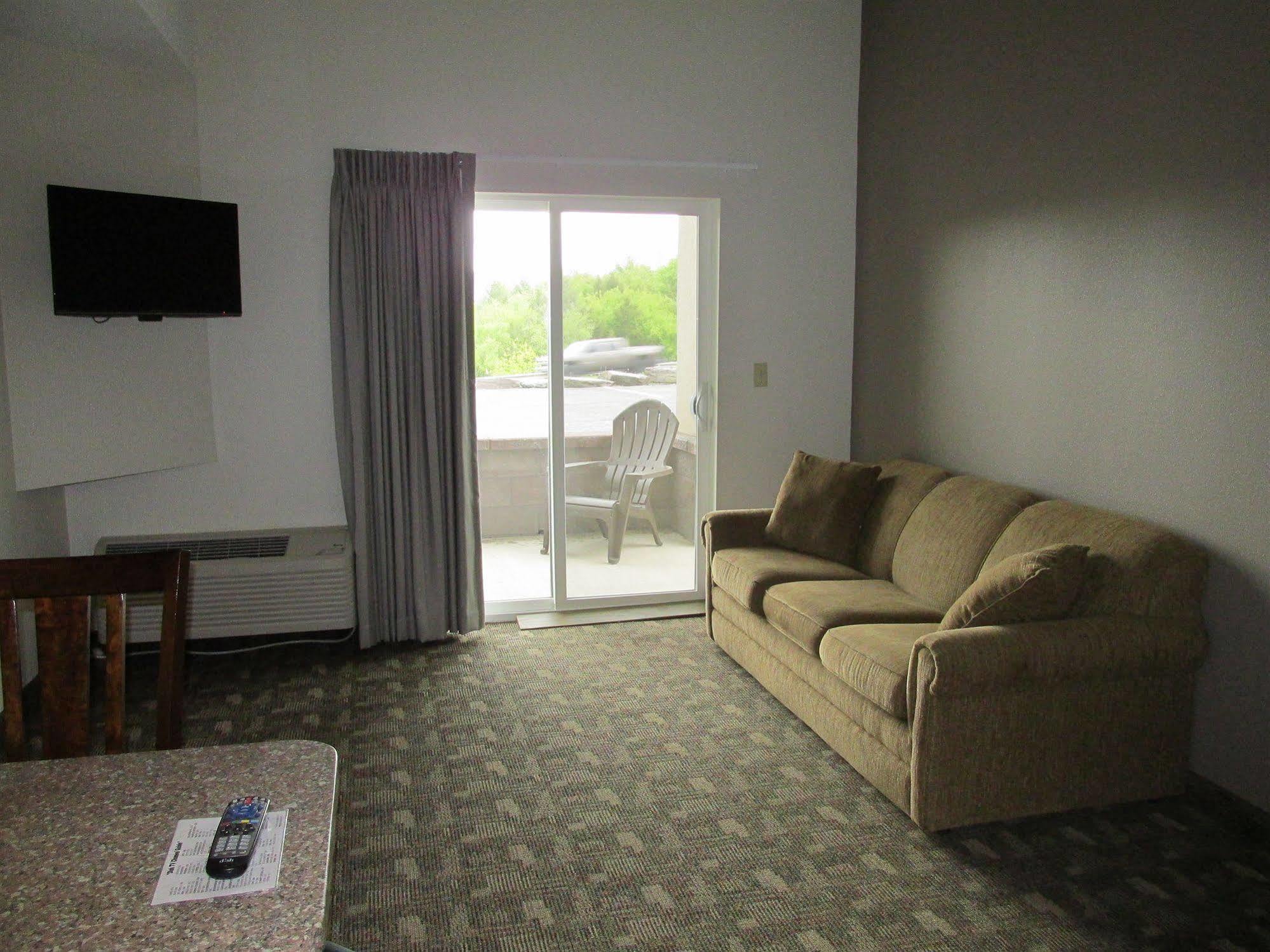 Crystal Springs Inn And Suites Towanda Экстерьер фото