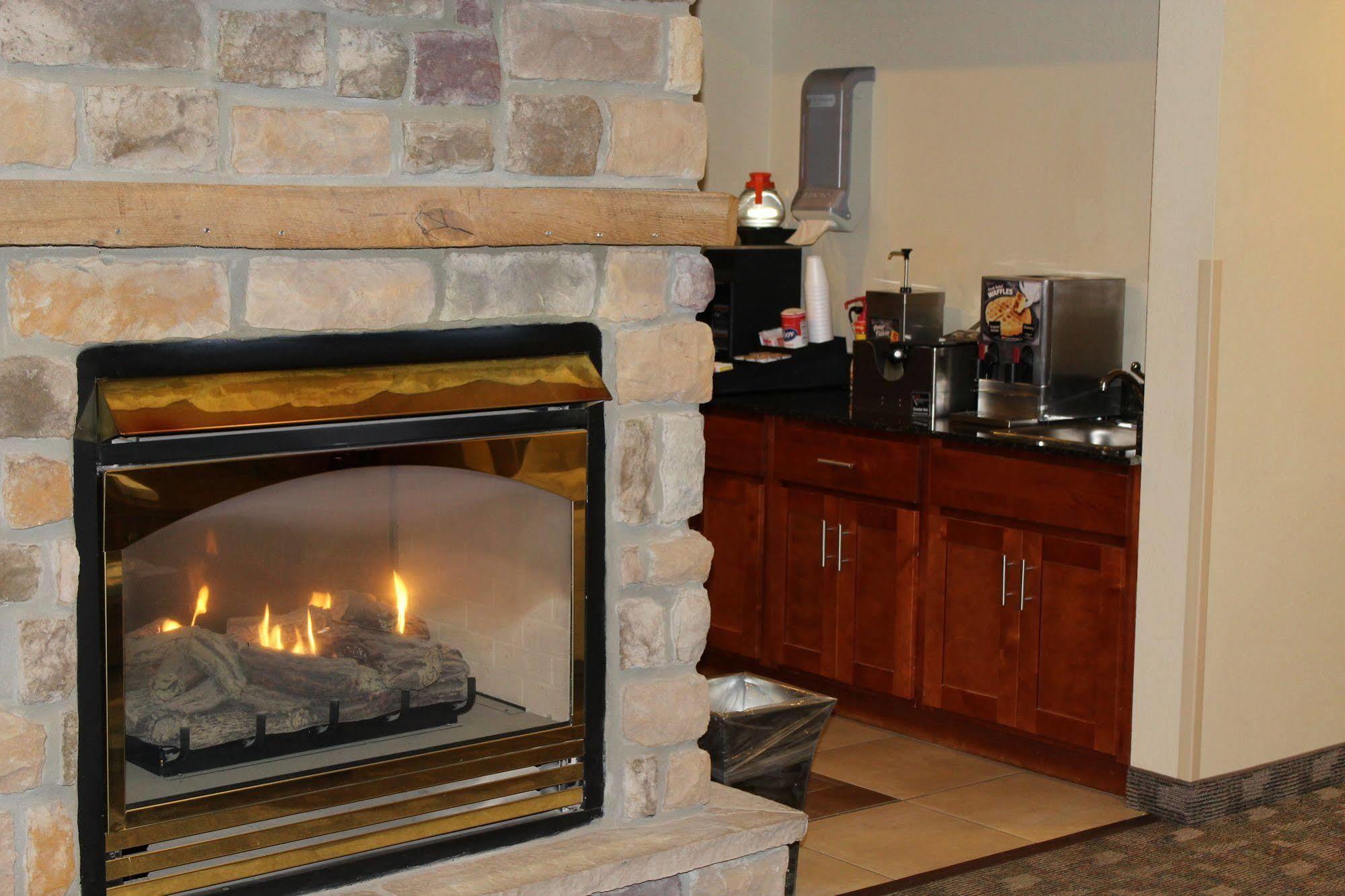 Crystal Springs Inn And Suites Towanda Экстерьер фото